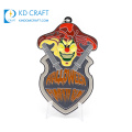 Venda por atacado barato de metal em formato personalizado 3d esmalte logotipo inferno cabeça da morte abóbora medalha de halloween para presentes